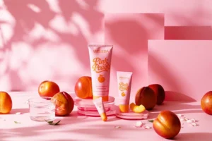 ヴェレダから夏の幸福感を閉じ込めた「ピンクピーチ」が限定登場!100%天然アロマでトロピカルな肌へ