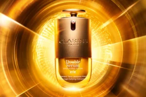 【2026年新作】クラランス伝説の美容液から進化版!「ダブル セーラム アイ ADC」でデジタル疲れをリセット