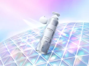 ビフェスタから待望の「泡ピーリング洗顔」誕生!高濃度炭酸泡×サリチル酸でつるんと透明感肌へ