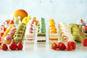 ホテルニューオータニ幕張で夢の食べ比べ！4種のショートケーキと初夏の味覚を堪能する贅沢ビュッフェ