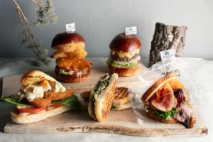 ニッコースタイル名古屋で「バーガーフェア」開催!地産食材が主役の新作3種にワクワクが止まらない