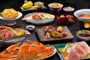 山中温泉で蟹三昧！1人1.5杯のズワイ蟹会席＆能登豚食べ放題が「かがり吉祥亭」でスタート