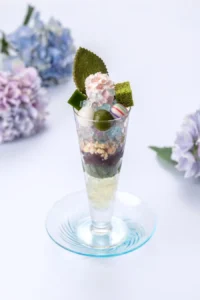 【大丸東京店】梅雨限定の紫陽花パフェが美しすぎる！雨の日クーポンでお得に楽しむ初夏の絶品スイーツ
