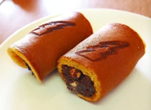 豊橋駅お土産1位！累計500万個突破の「ブラックサンダーあん巻き」がザクもち食感で最高すぎる