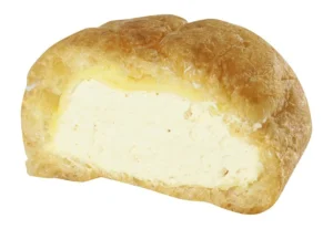 不二家×ポムポムプリンが夢のコラボ!108円で幸せになれる「プリン味シュークリーム」が週末限定で発売