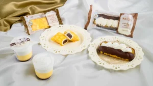 【ファミマ】8年ぶりの革命！「無限クリーム」が300万食突破＆とろける新作3種が登場