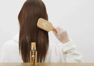 ポール ＆ ジョーから待望のヘアケア誕生！地肌を整えて「つやさら髪」を叶える新作と豪華ノベルティをチェック