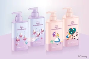 Straineから『ふしぎの国のアリス』限定デザイン登場!うねりを抑えて理想のストレート髪へ
